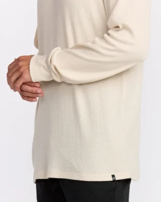 Essential Thermal Top