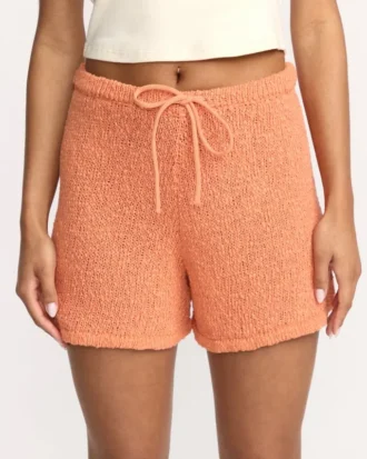Gia-tröja med korta shorts