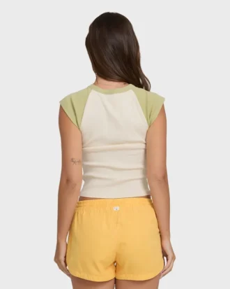 Horizon Raglan shorts med kort ärm stickad T-shirt Horizon Raglan shorts med kort ärm stickad T-shirt