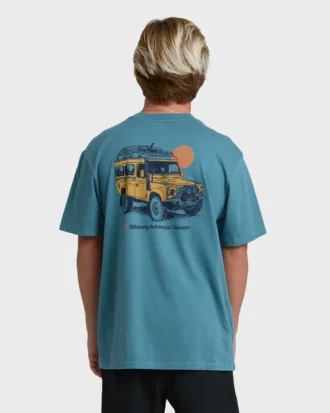 Make Tracks Adiv Premium shorts T-shirt