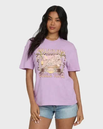 Reach High kortärmad T-shirt i stickat med tryck Reach High kortärmad T-shirt i stickat med tryck