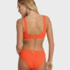 Sommar-bikinitopp med hög rund hals Sommar-bikinitopp med hög rund hals