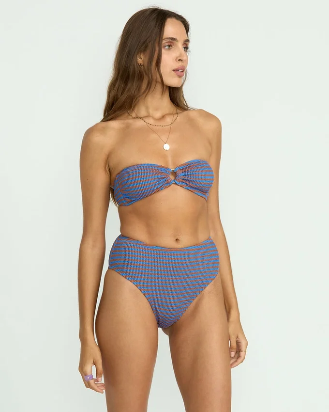 Sommar-bikinitopp med höga ränder, Rio-modell Sommar-bikinitopp med höga ränder, Rio-modell