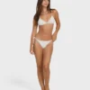 Sommar-bikinitrosa med höga sidoknutar Sommar-bikinitrosa med höga sidoknutar