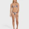 Stay Grounded Ceci triangel-bikinitopp Stay Grounded Ceci triangel-bikinitopp