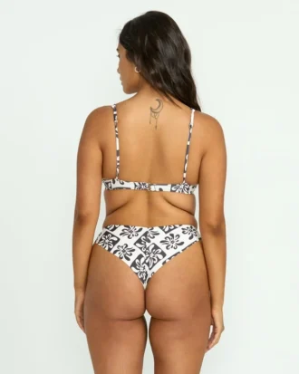 Ur a Legend V Hike bikinitrosor