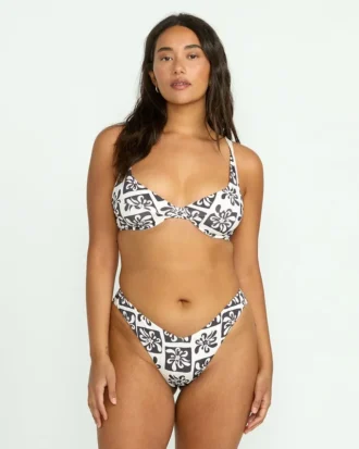 Ur a Legend V Hike bikinitrosor